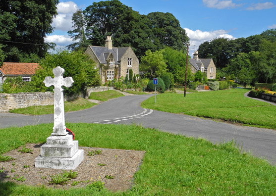Low Hutton village green & War Memorial/Photo by Arnold Underwood/Aug 2013